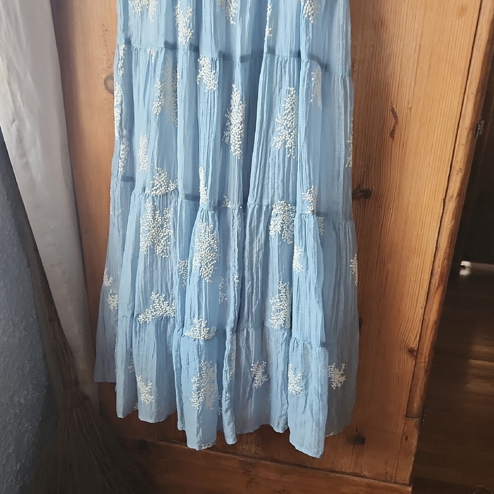 Sky Blue Maxi Dress with White Embroidery - Picture 3 of 8